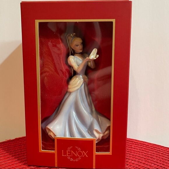 Lenox Cinderella Princess with Glass Slipper Ornament NWT - Picture 5 of 5